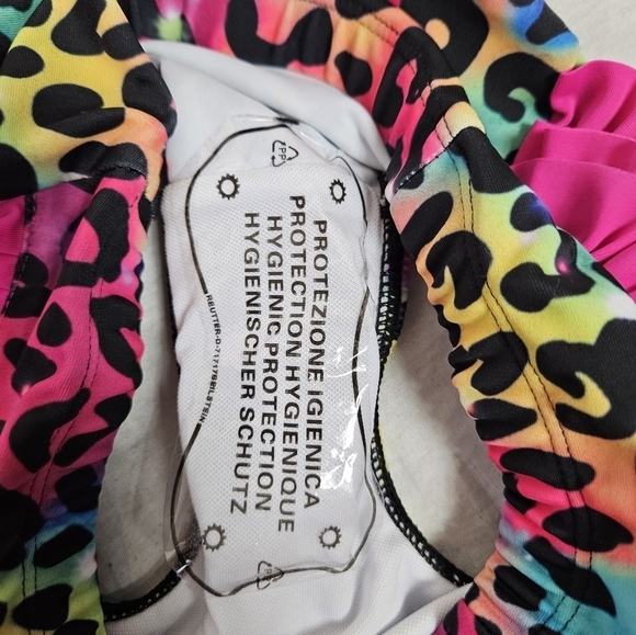 NWOT Unbranded Rainbow Leopard Print Ruffle Bikini Size 6 Girls A46 - Picture 3 of 5